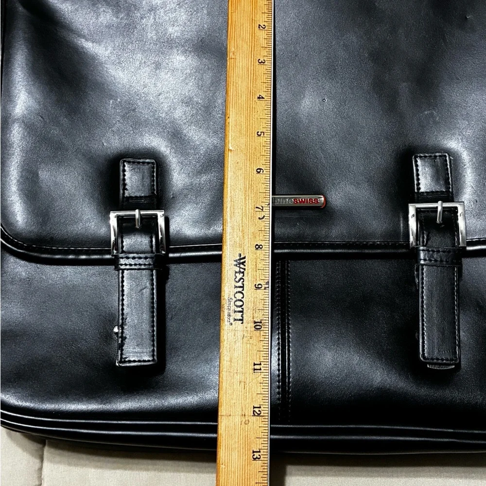 Alpine Swiss Messenger Black Leather Laptop/Brief Case Bag With Buckle Closure - Picture 10 of 10
